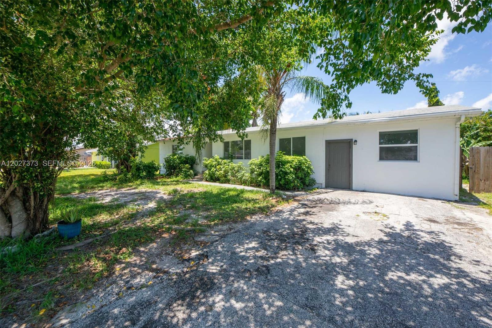 3327 Sapphire Rd, Lake Worth FL 33462 photo 3