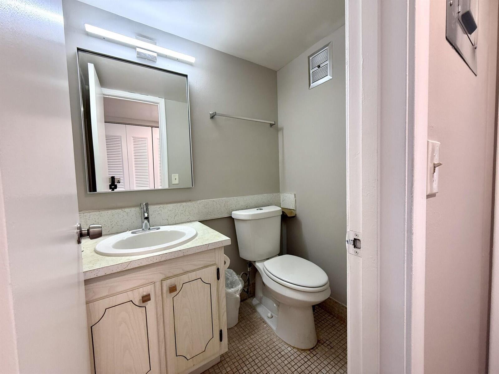 92 Northampton E # 92, West Palm Beach FL 33417 photo 5
