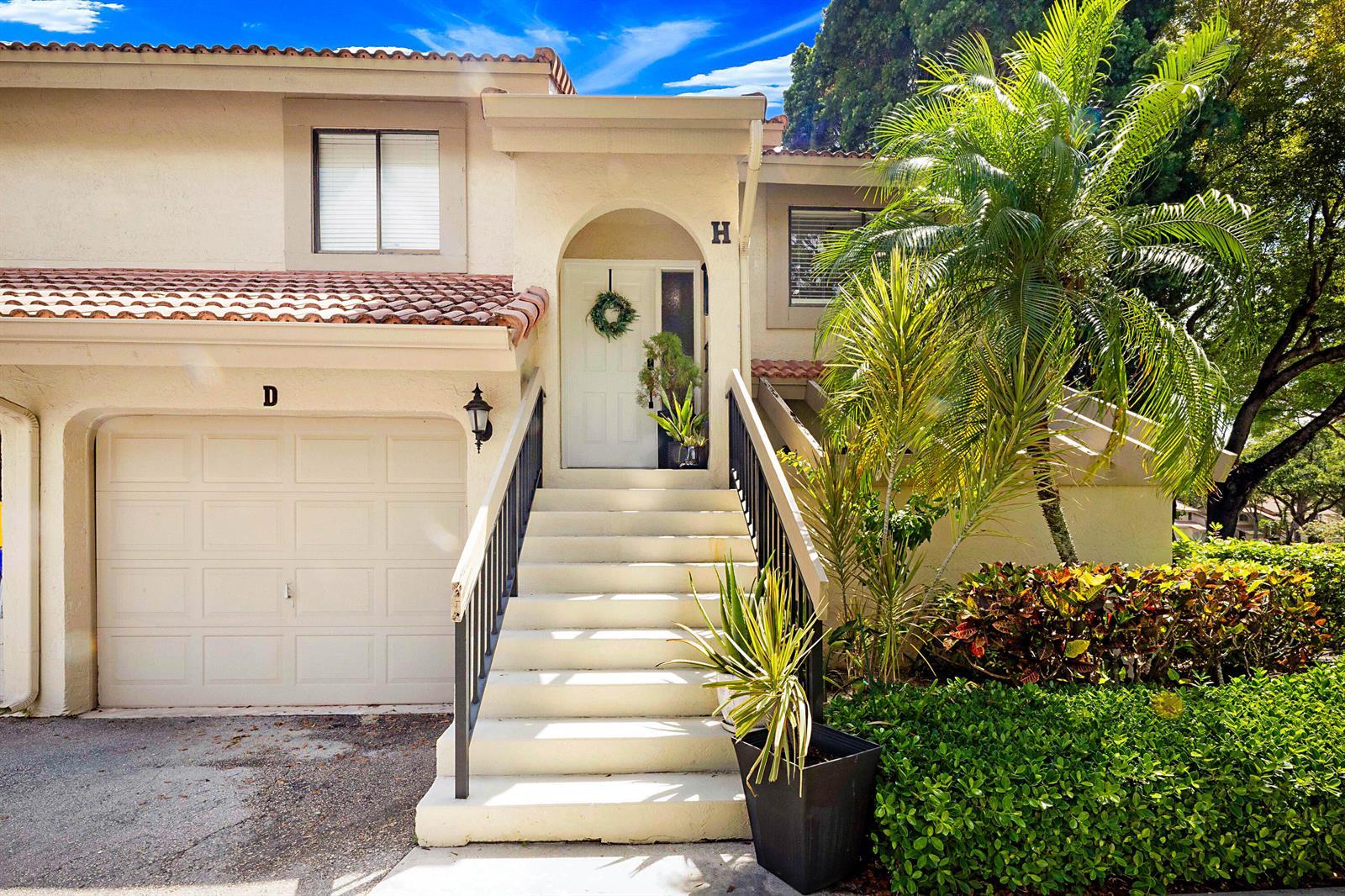 5590 Coach House Circle # H, Boca Raton FL 33486 photo 2