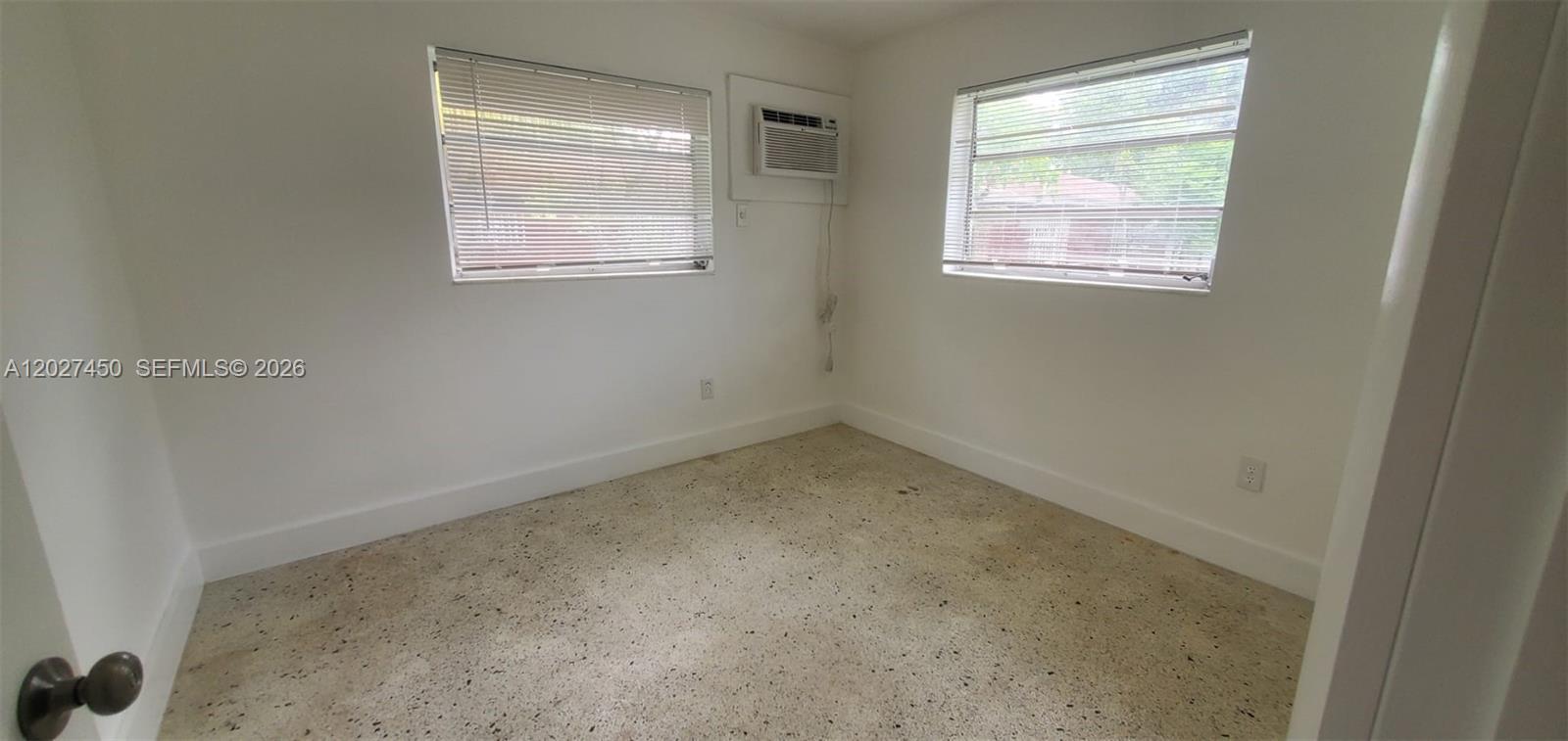 1032 SW 10th St, Miami FL 33130 photo 2