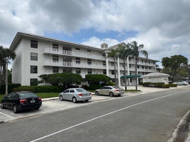 3540 Whitehall Drive # 202, West Palm Beach FL 33401 photo 2