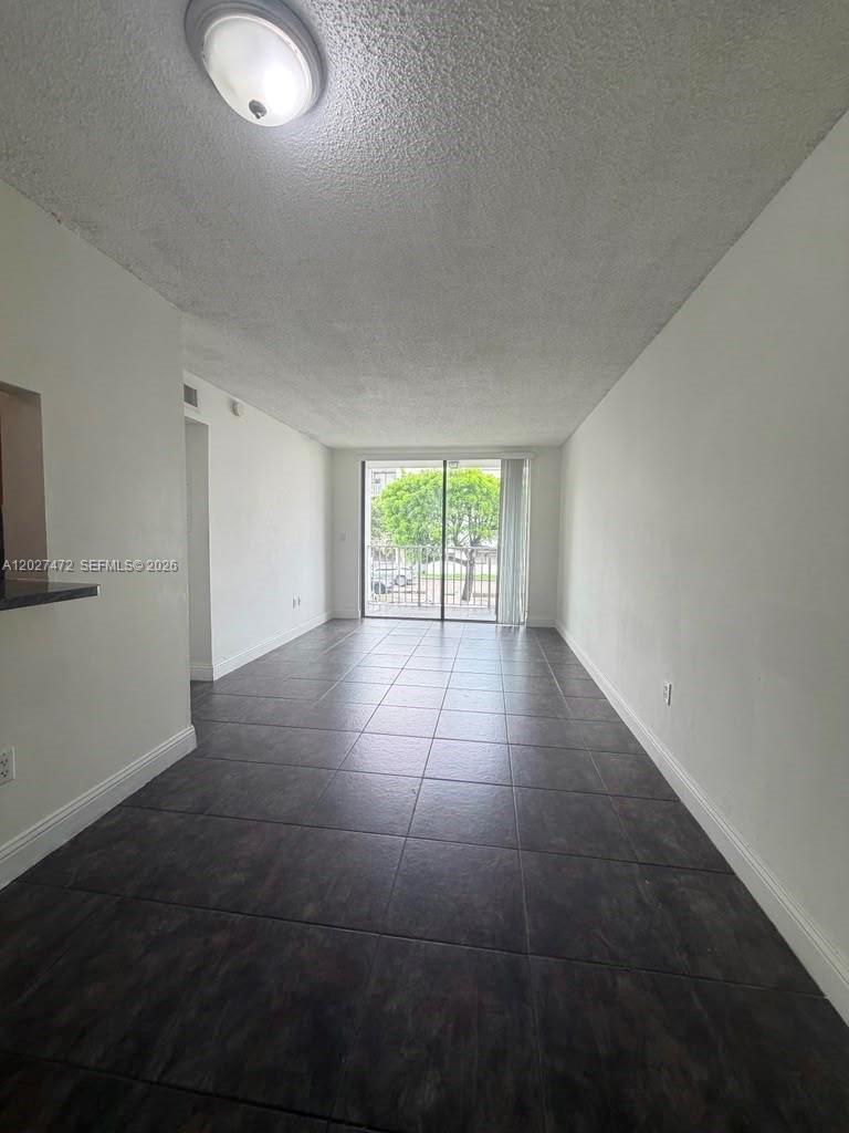 8185 NW 7th St # 218, Miami FL 33126 photo 4