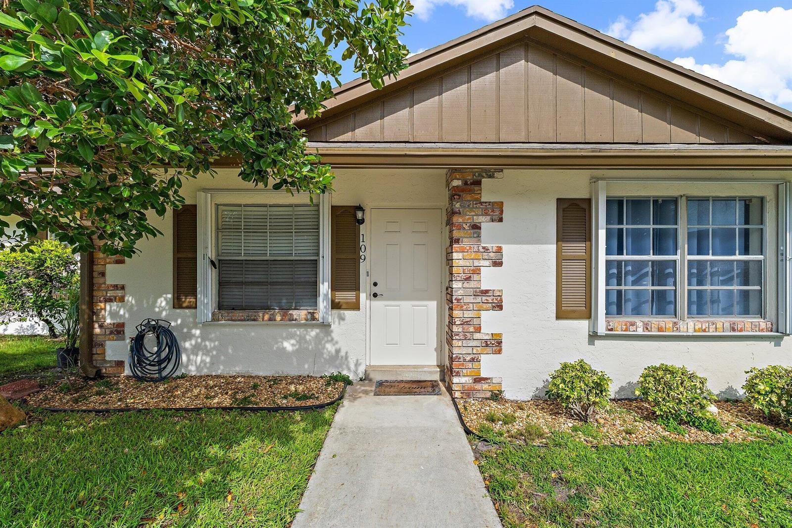 109 Doe Trail, Jupiter FL 33458 photo 3