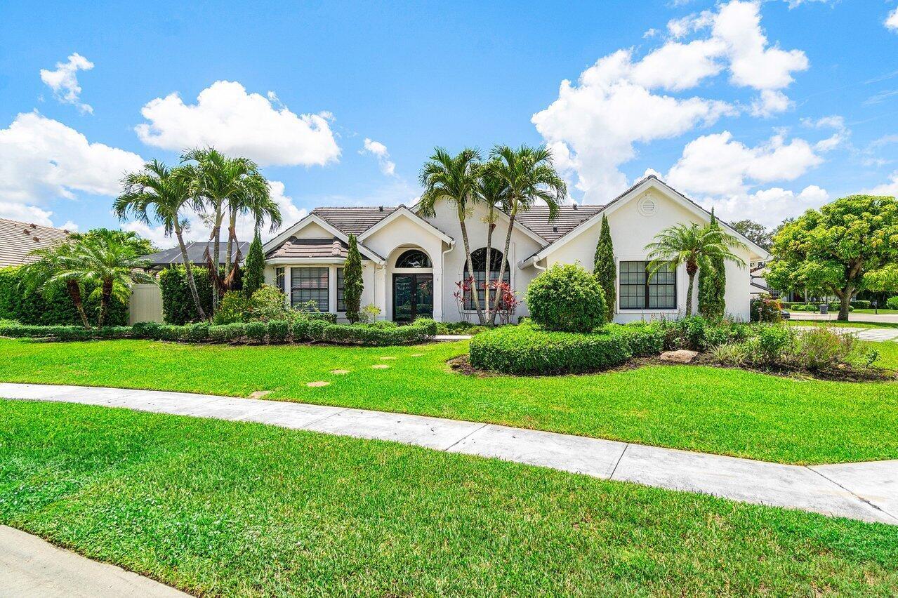2470 Sandstone Court, Wellington FL 33414