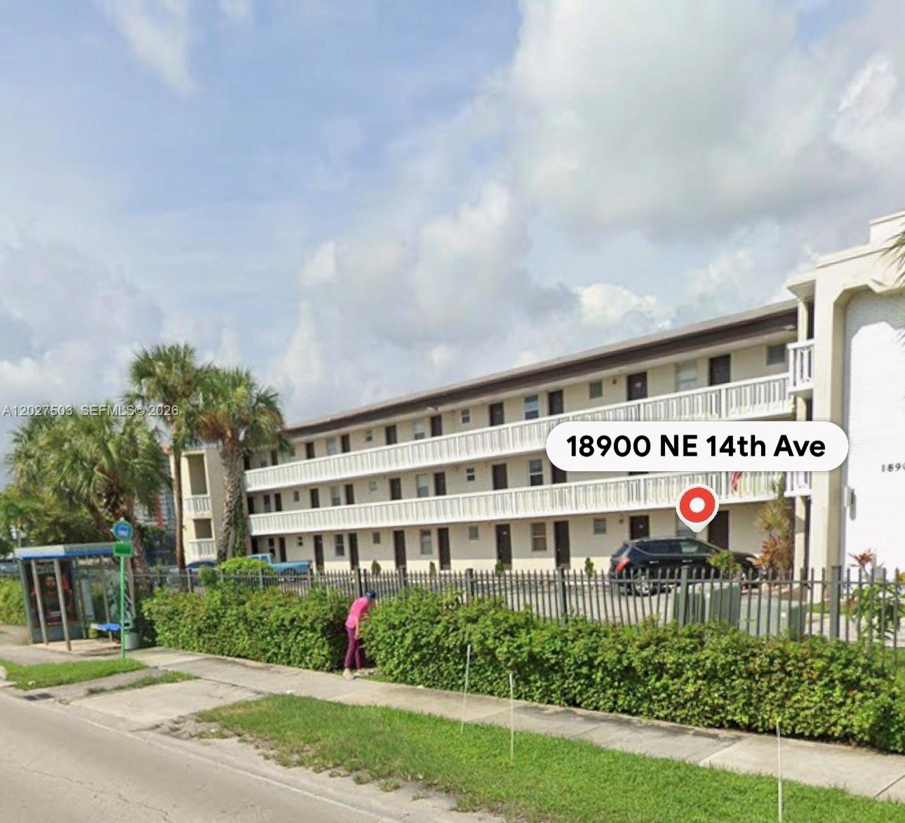 18900 NE 14th Ave # D302, Miami FL 33179 photo 2