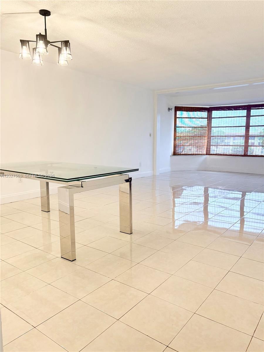 18900 NE 14th Ave # D302, Miami FL 33179 photo 5