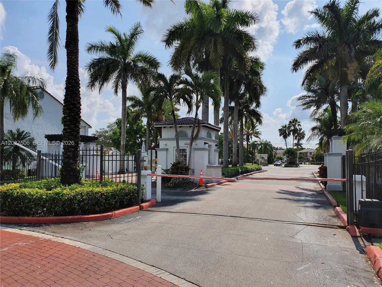 Doral, FL 33166 photo 2