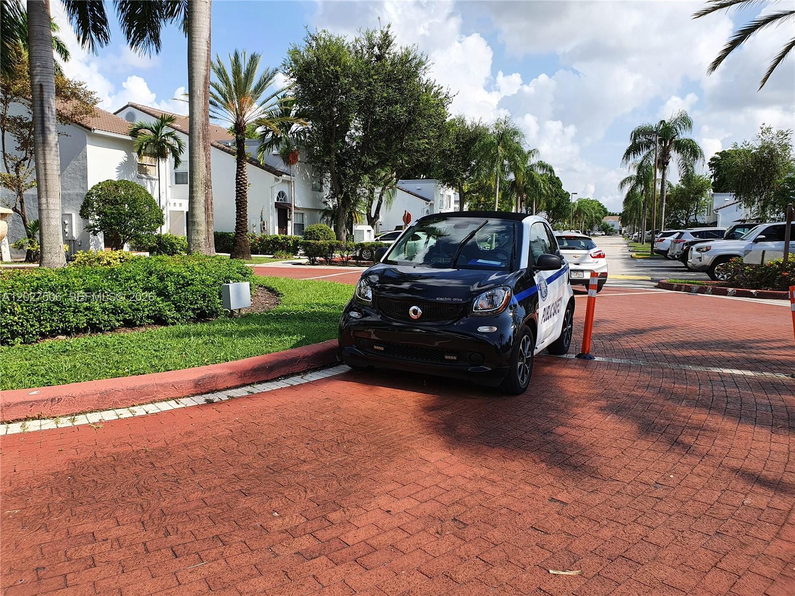 Doral, FL 33166 photo 3