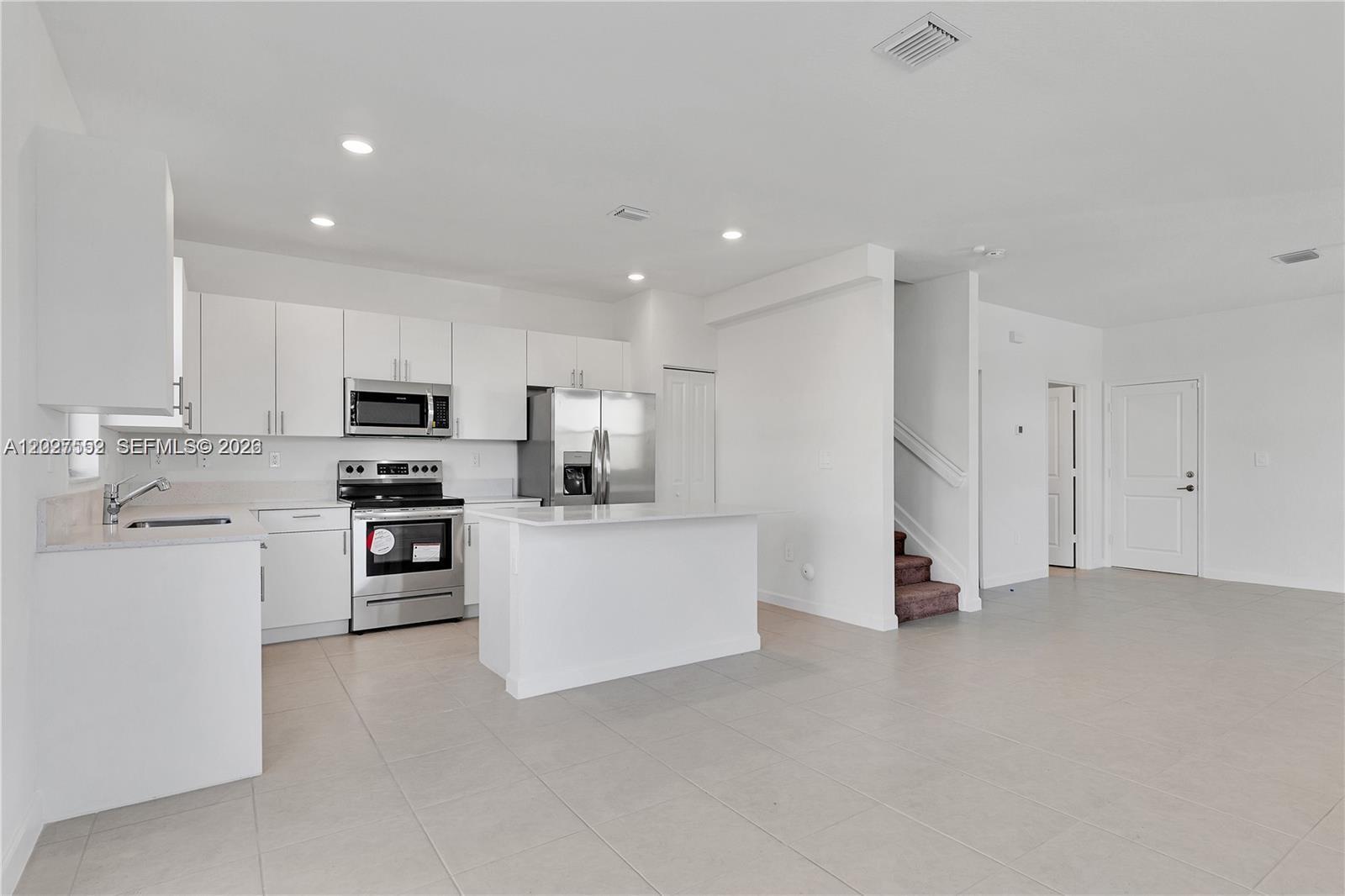 13033 SW 233rd Ter, Miami FL 33170 photo 5