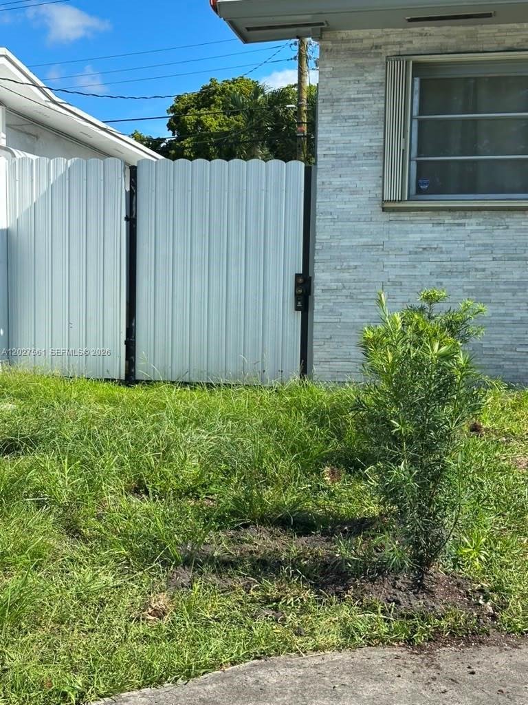 1090 W 60th St # 1, Hialeah FL 33012 photo 3