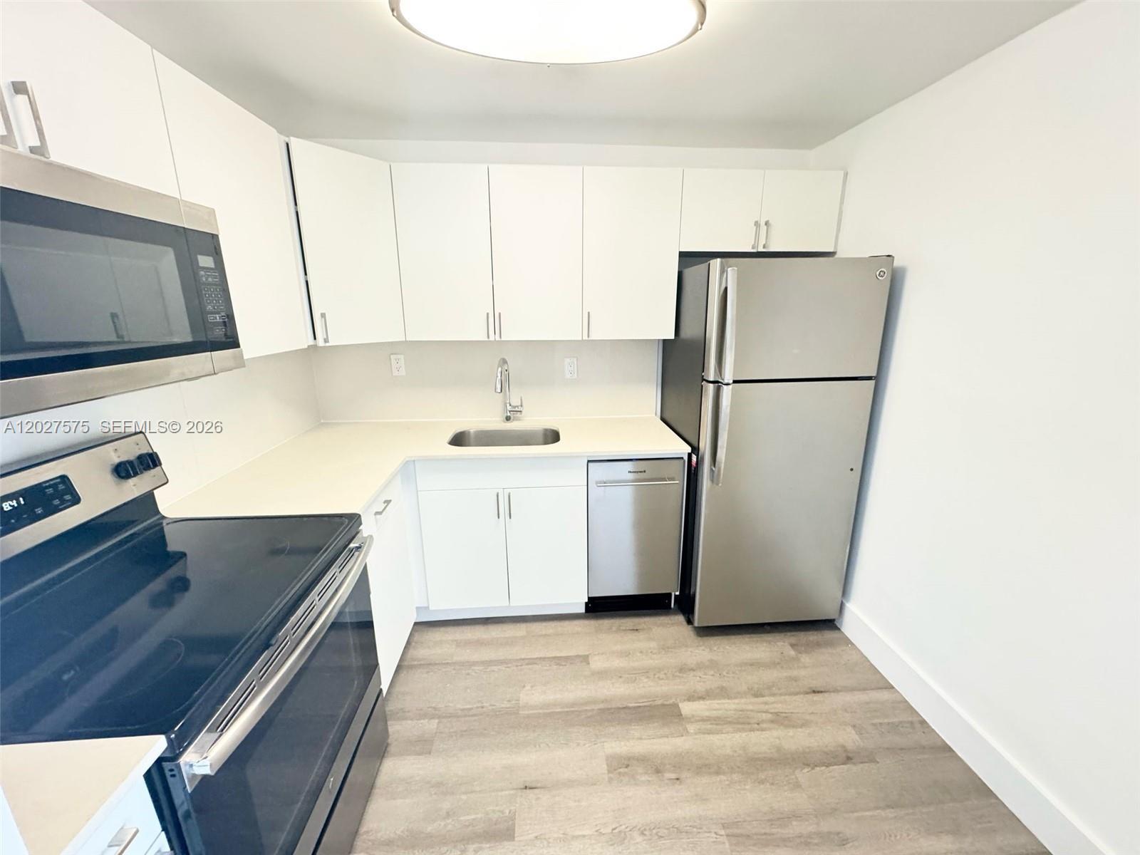 8101 Crespi Blvd # 301, Miami Beach FL 33141