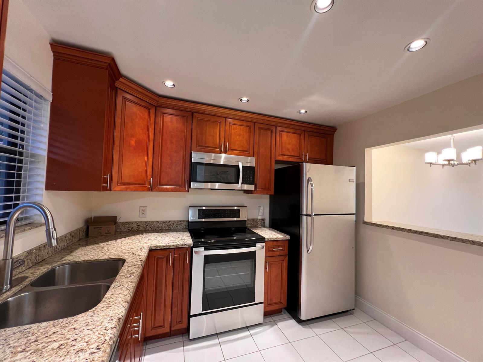 21911 Lake Forest Circle # 206, Boca Raton FL 33433 photo 3