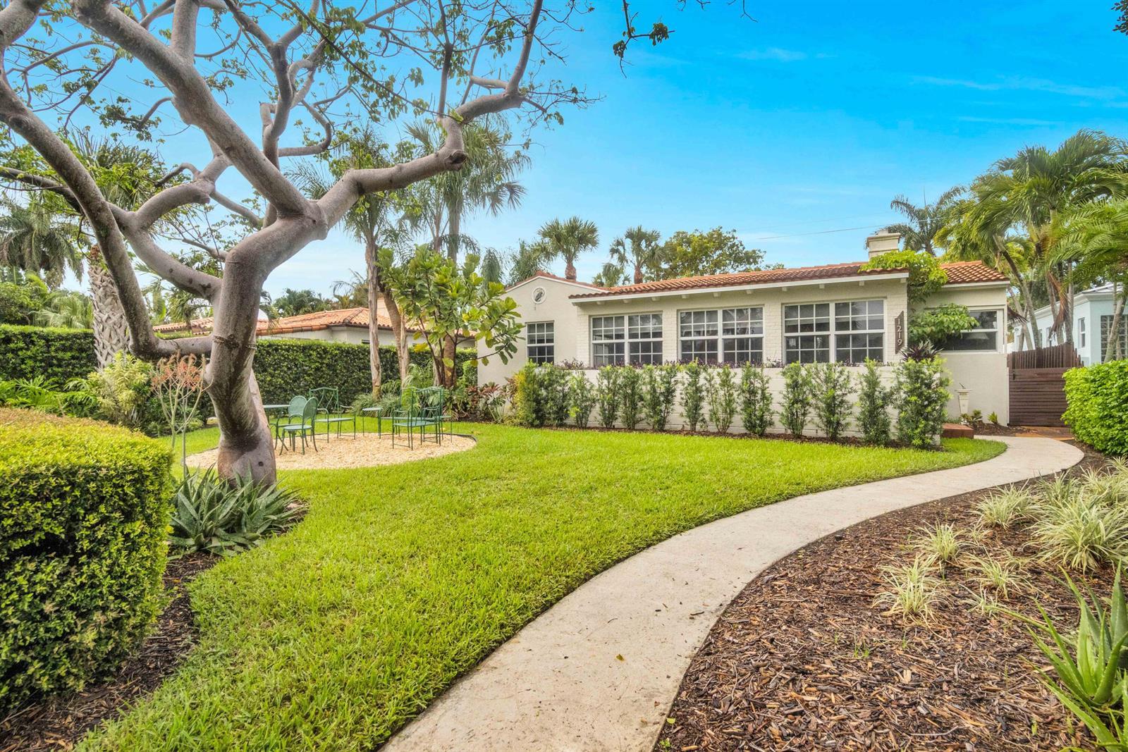 1219 N Lakeside Drive, FL 33460
