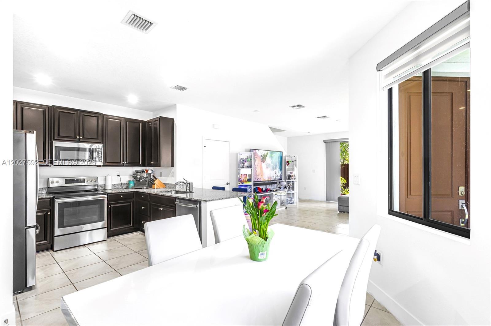 23440 SW 110th Ave, Homestead FL 33032 photo 2