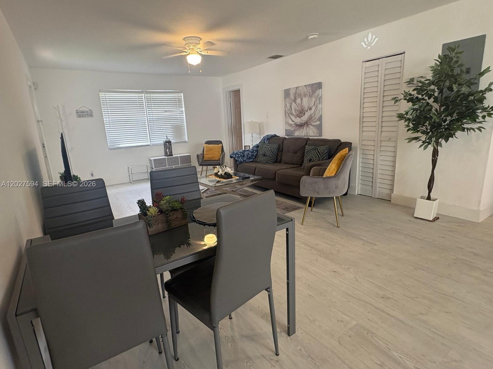 201 Columbus Pkwy # B, Hollywood FL 33021 photo 2