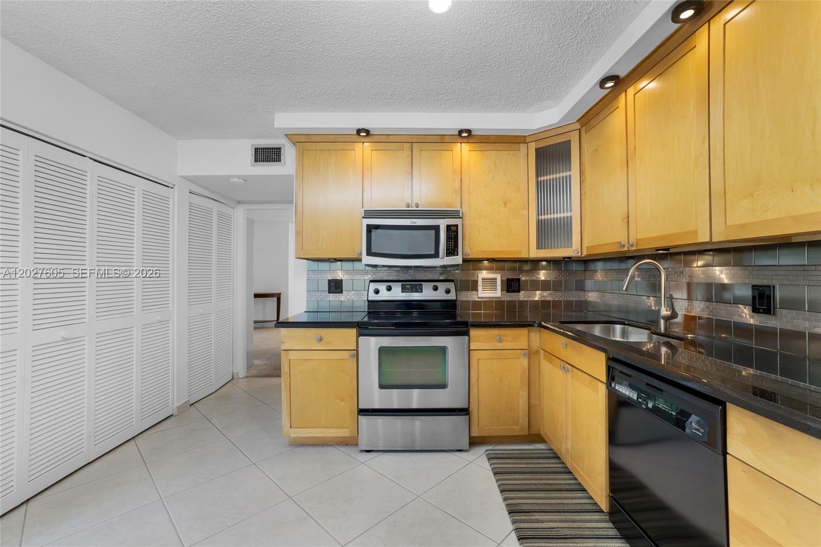 2814 N 46th Ave # H475, Hollywood FL 33021 photo 5