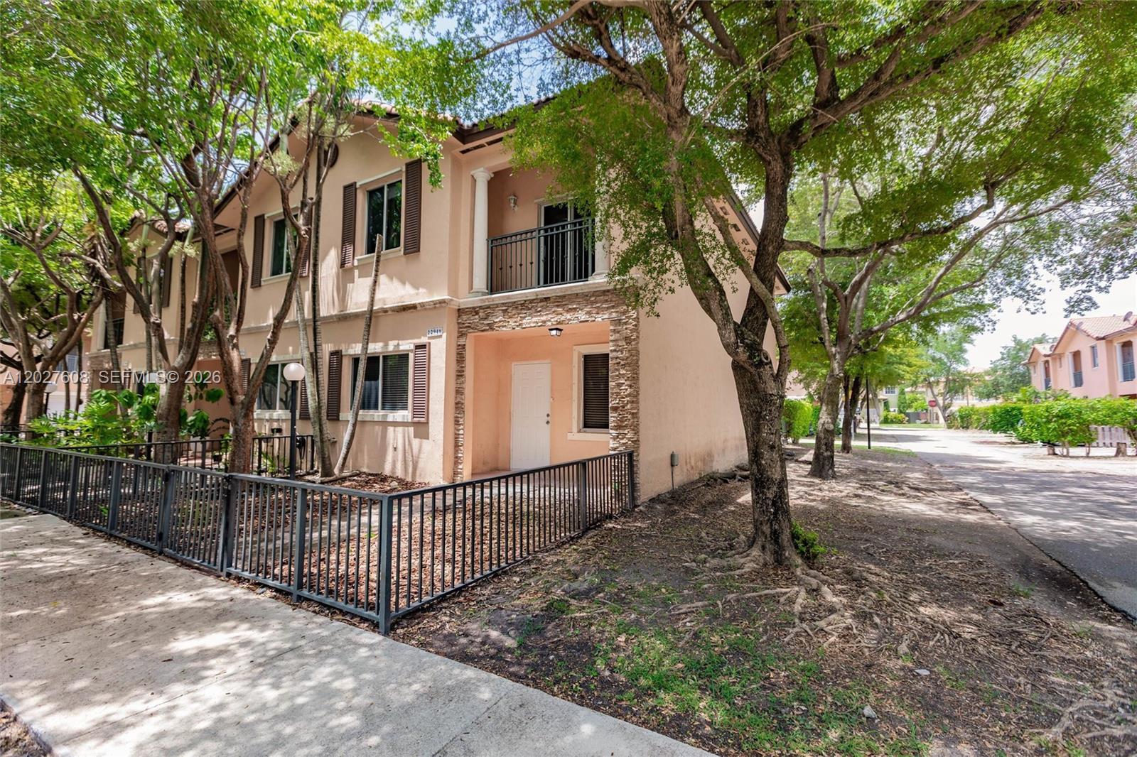 22946 SW 112th Pl, Miami FL 33170