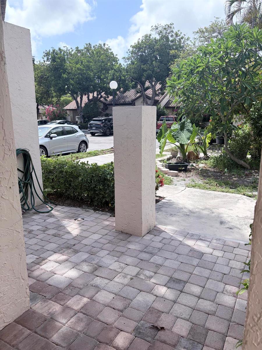 3072 Inglewood Terrace, Boca Raton FL 33431 photo 2
