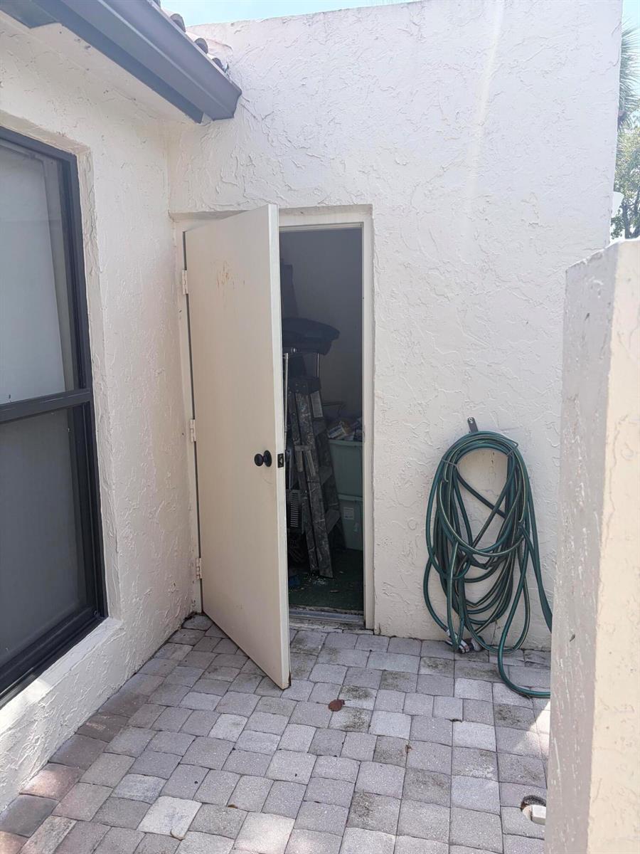 3072 Inglewood Terrace, Boca Raton FL 33431 photo 3