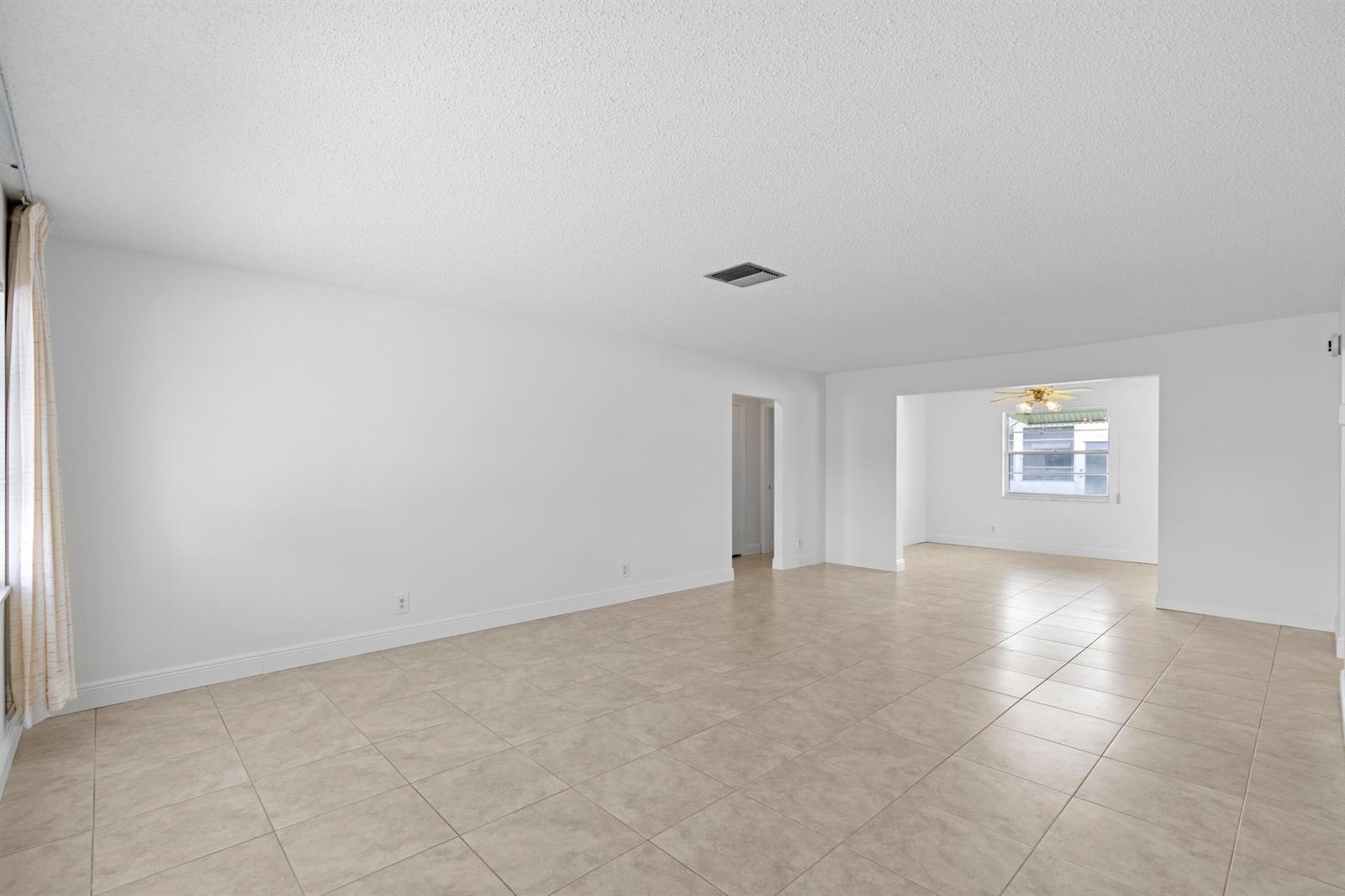 1714 SW 19th Drive, Boynton Beach FL 33426 photo 4