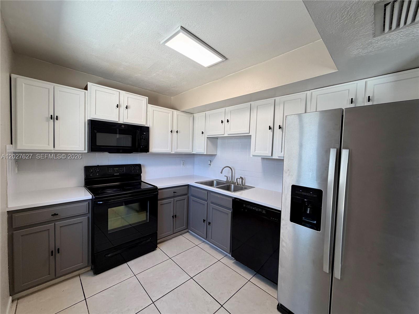 22317 SW 103rd Ave, Cutler Bay FL 33190 photo 4