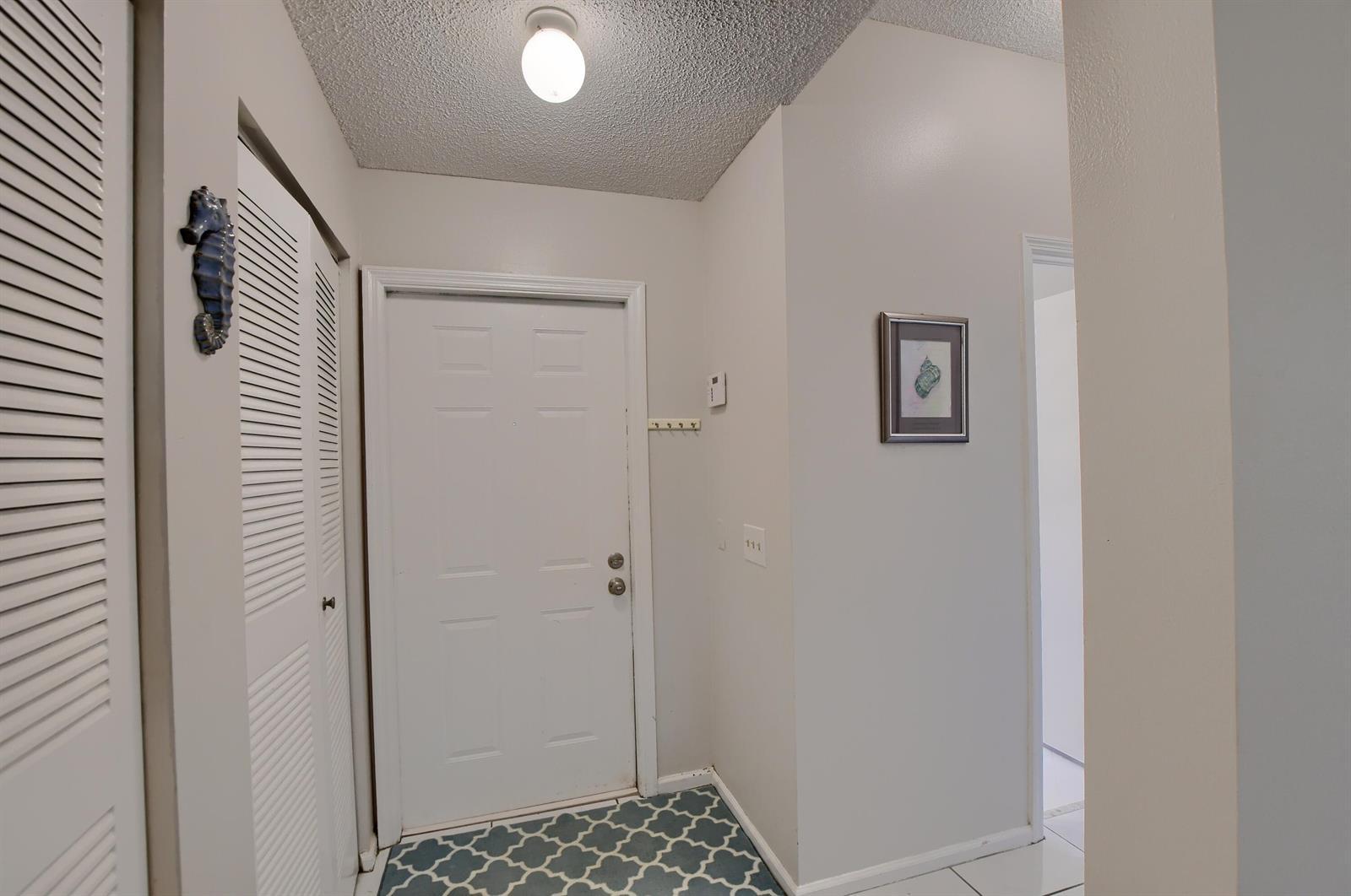 6563 Via Regina, Boca Raton FL 33433 photo 3
