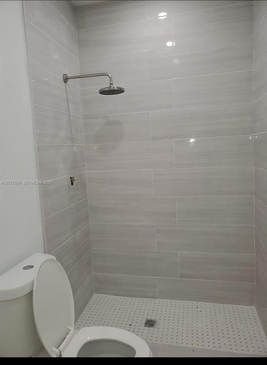 15230 NW 89th Ave # 1, Miami Lakes FL 33018 photo 4
