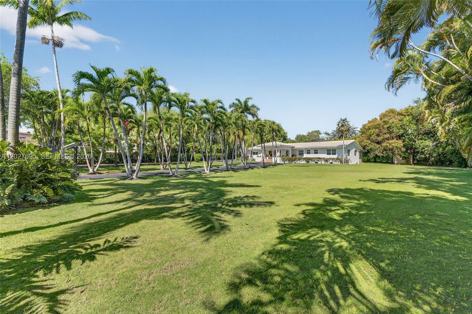 6125 SW 109th St, Pinecrest FL 33156 photo 2