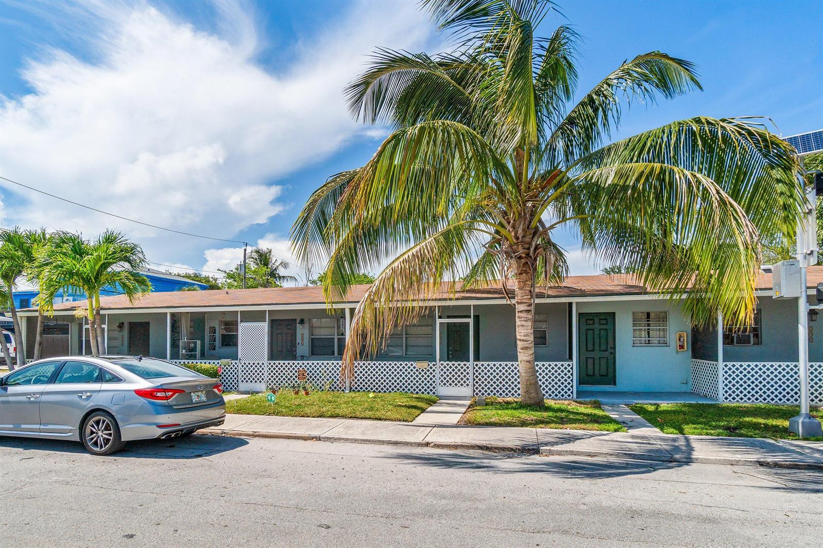 504 9th Avenue N # 508, FL 33460 photo 4