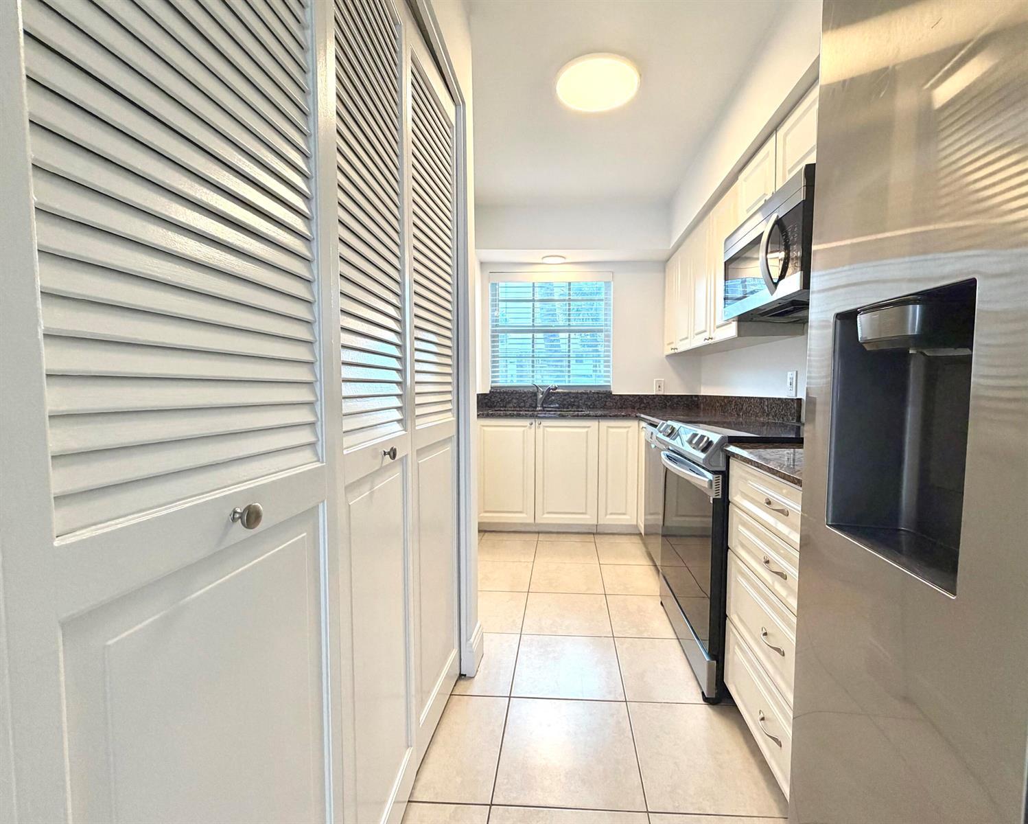 413 N Cypress Drive, Jupiter FL 33469 photo 2
