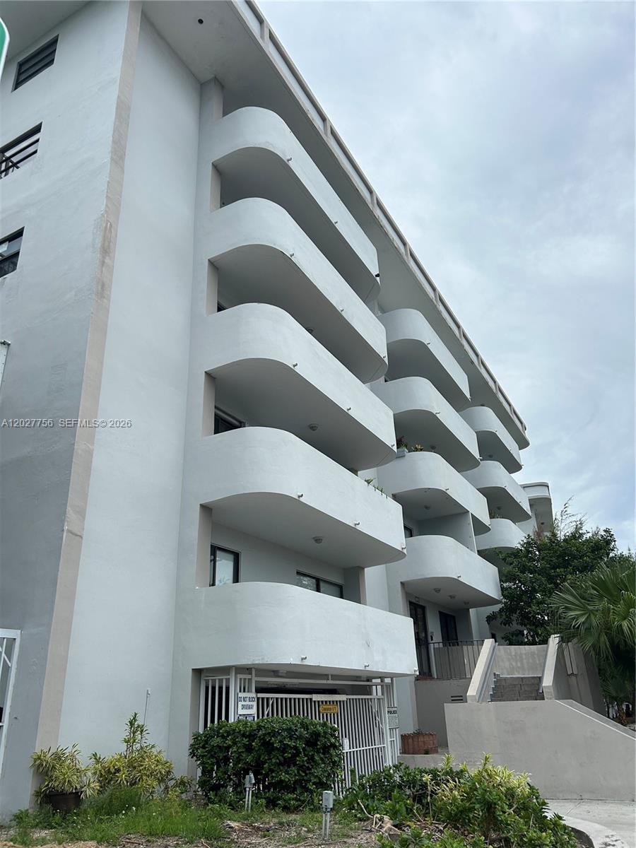 110 S Shore Dr # 4E, Miami Beach FL 33141