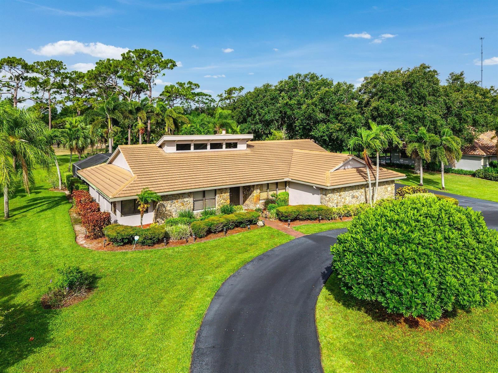 9405 Dundee Drive, Lake Worth FL 33467 photo 2