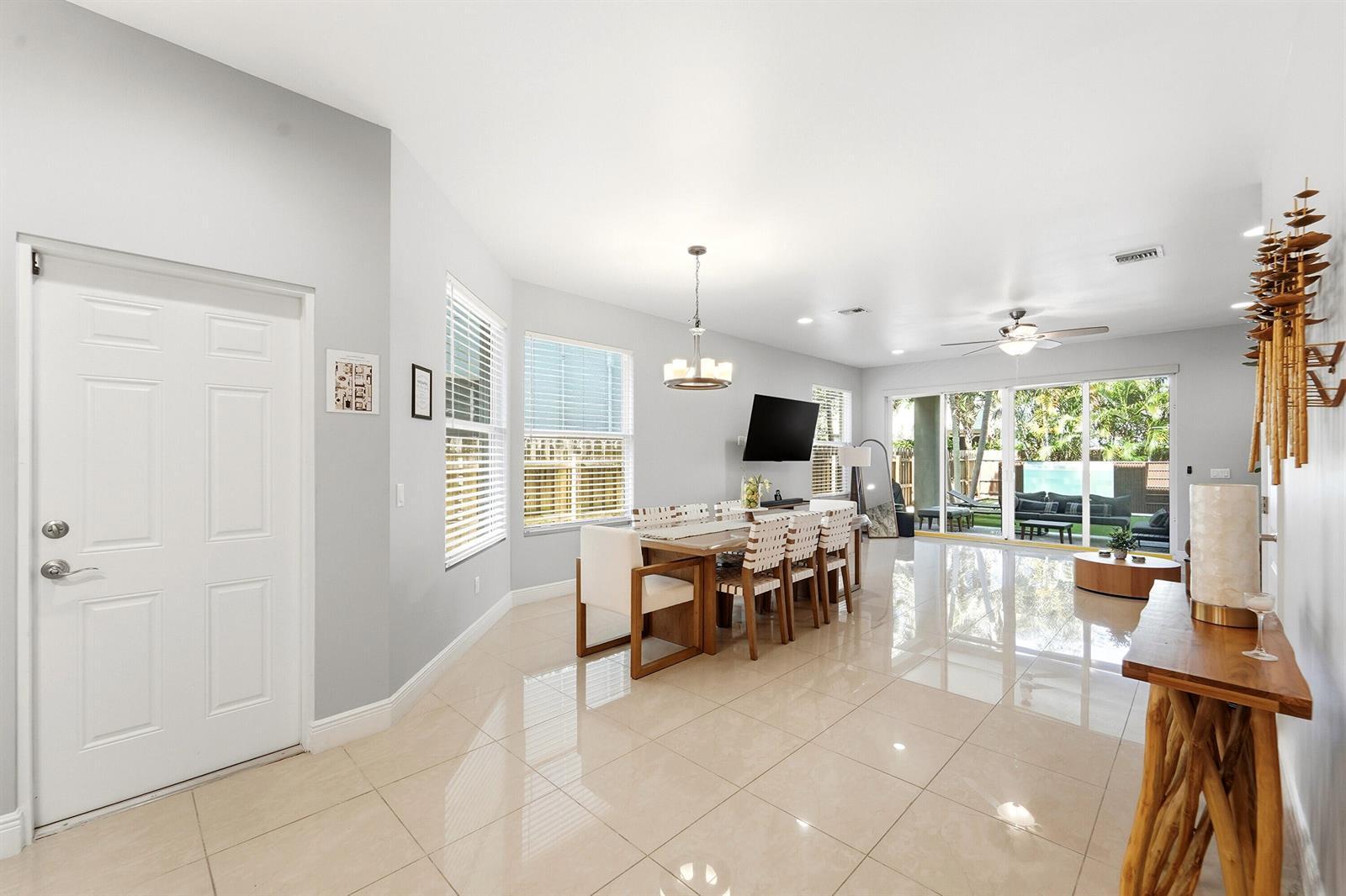 1141 NE 3rd Avenue, Fort Lauderdale FL 33304 photo 4