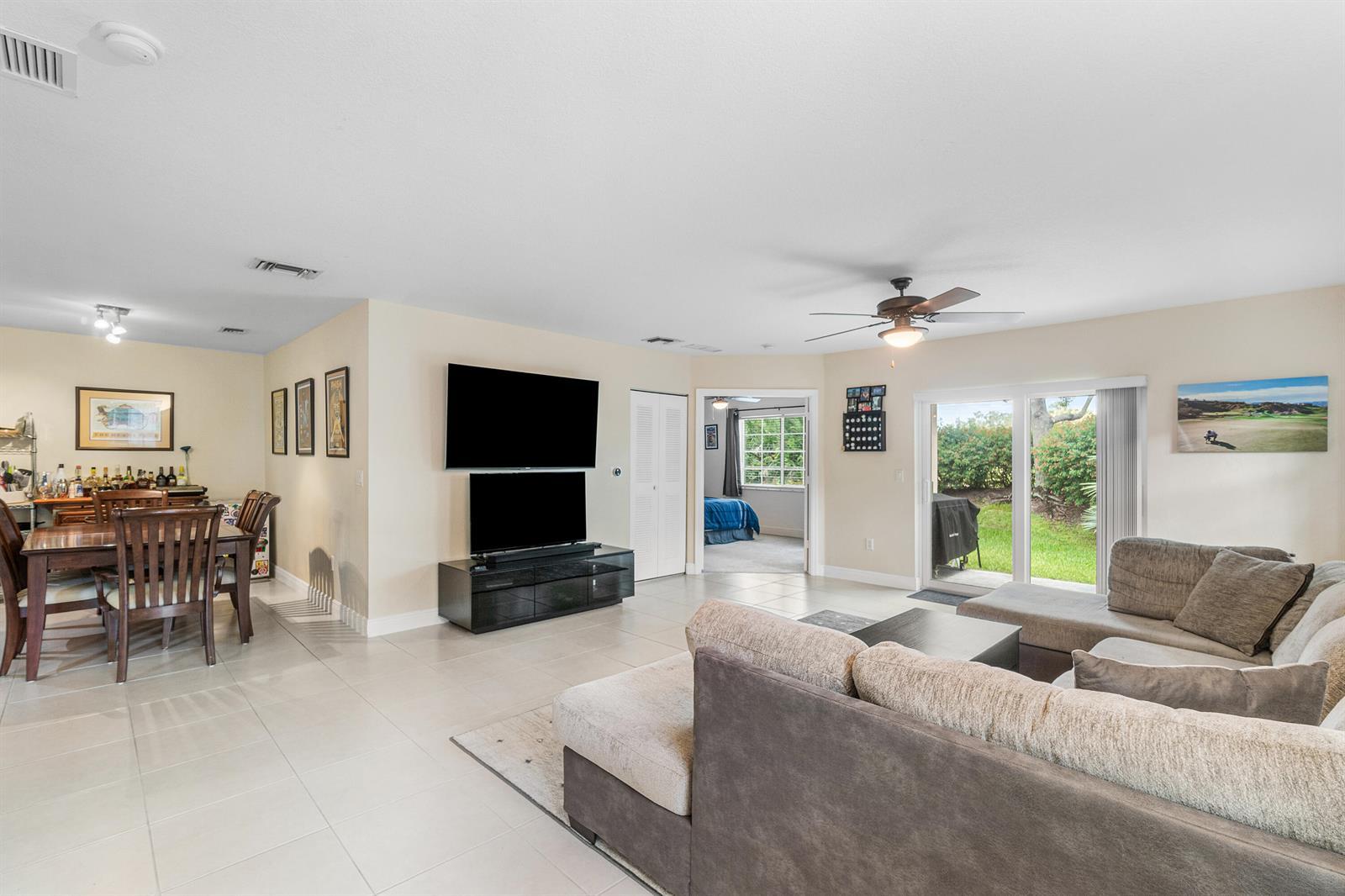 6719 Old Farm Trail, Boynton Beach FL 33437 photo 5
