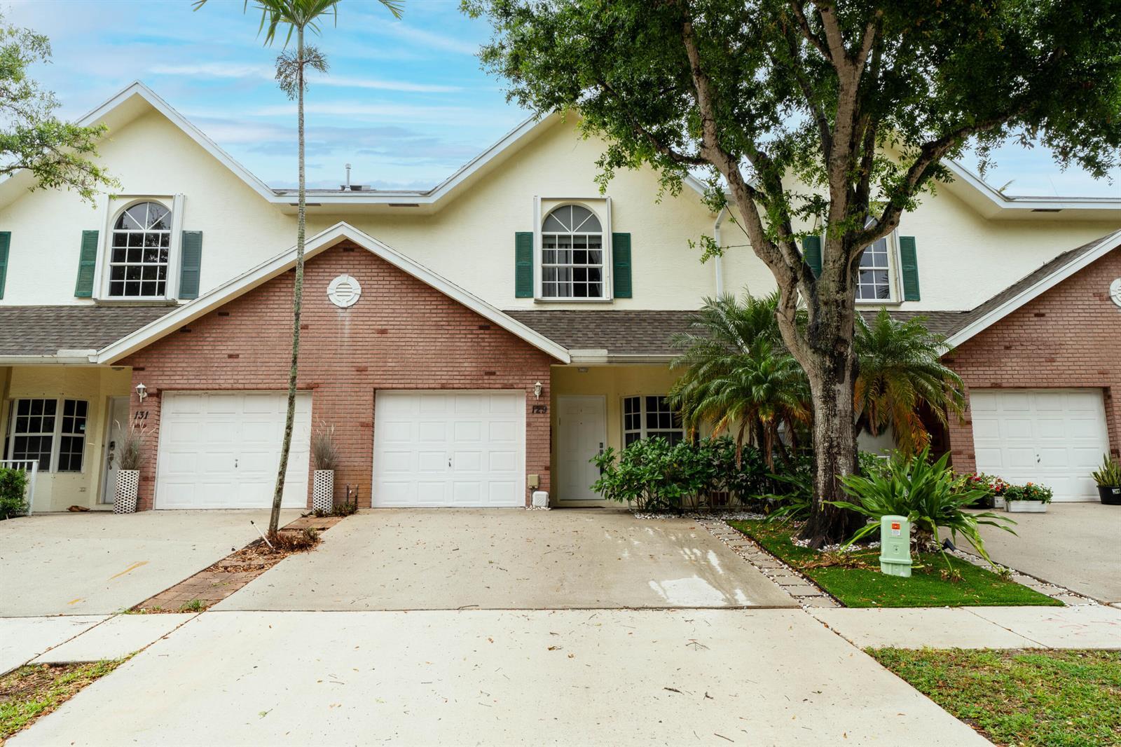 129 Spruce Street, Boynton Beach FL 33426