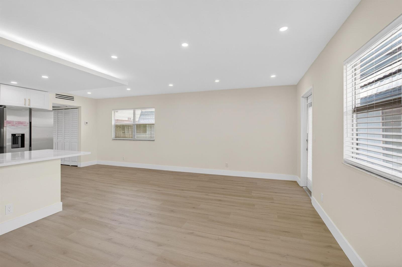 270 Brittany F, Delray Beach FL 33446 photo 5