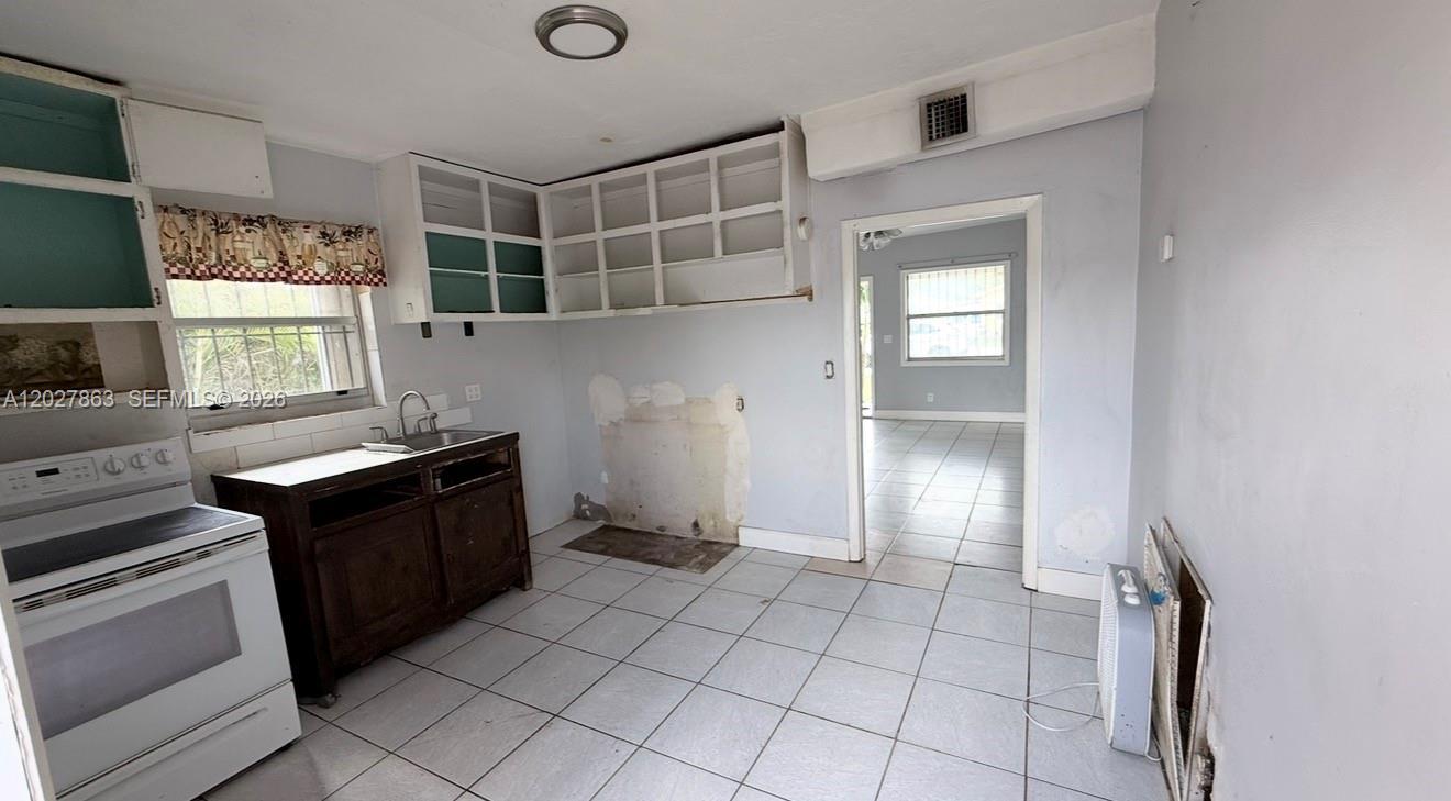 544 NW 10th St, Florida City FL 33034 photo 4