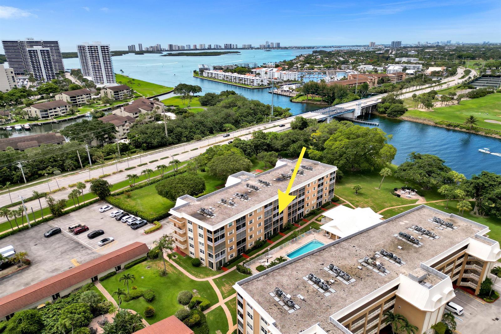 304 Golfview Road # 304, North Palm Beach FL 33408 photo 2