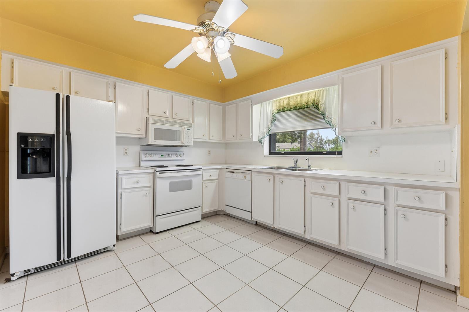 9795 Tabebuia Tree Drive # B, Boynton Beach FL 33436 photo 3