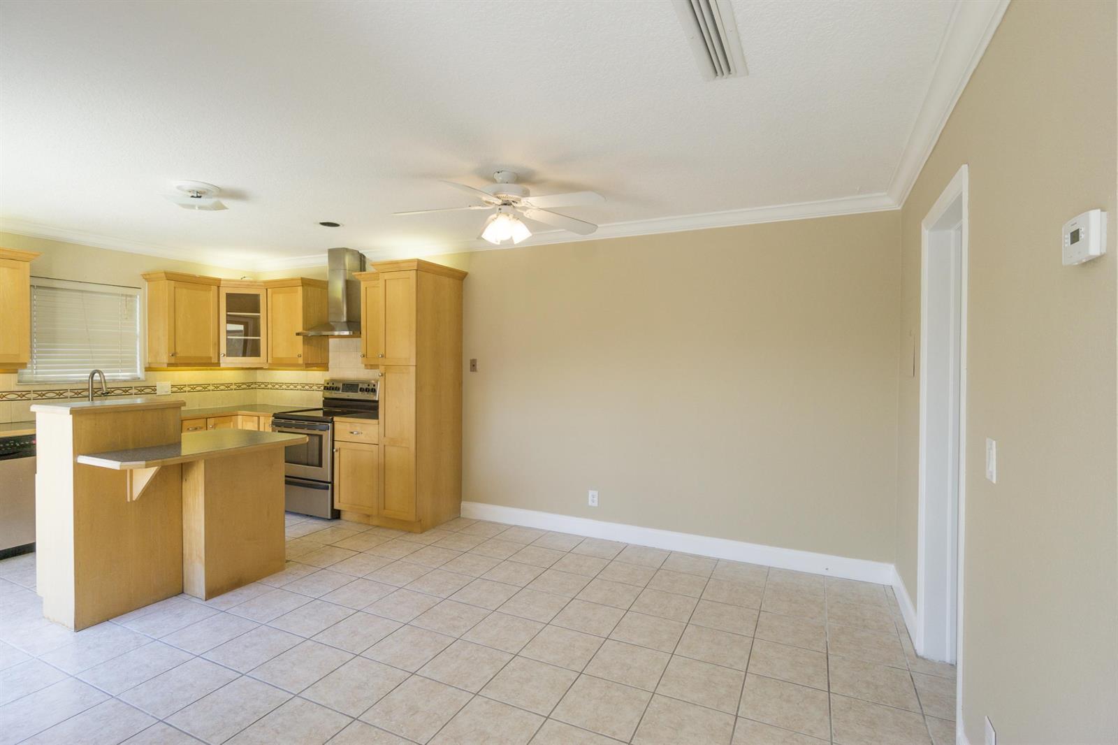 110 N Delaware Boulevard # 15d, Jupiter FL 33458 photo 4