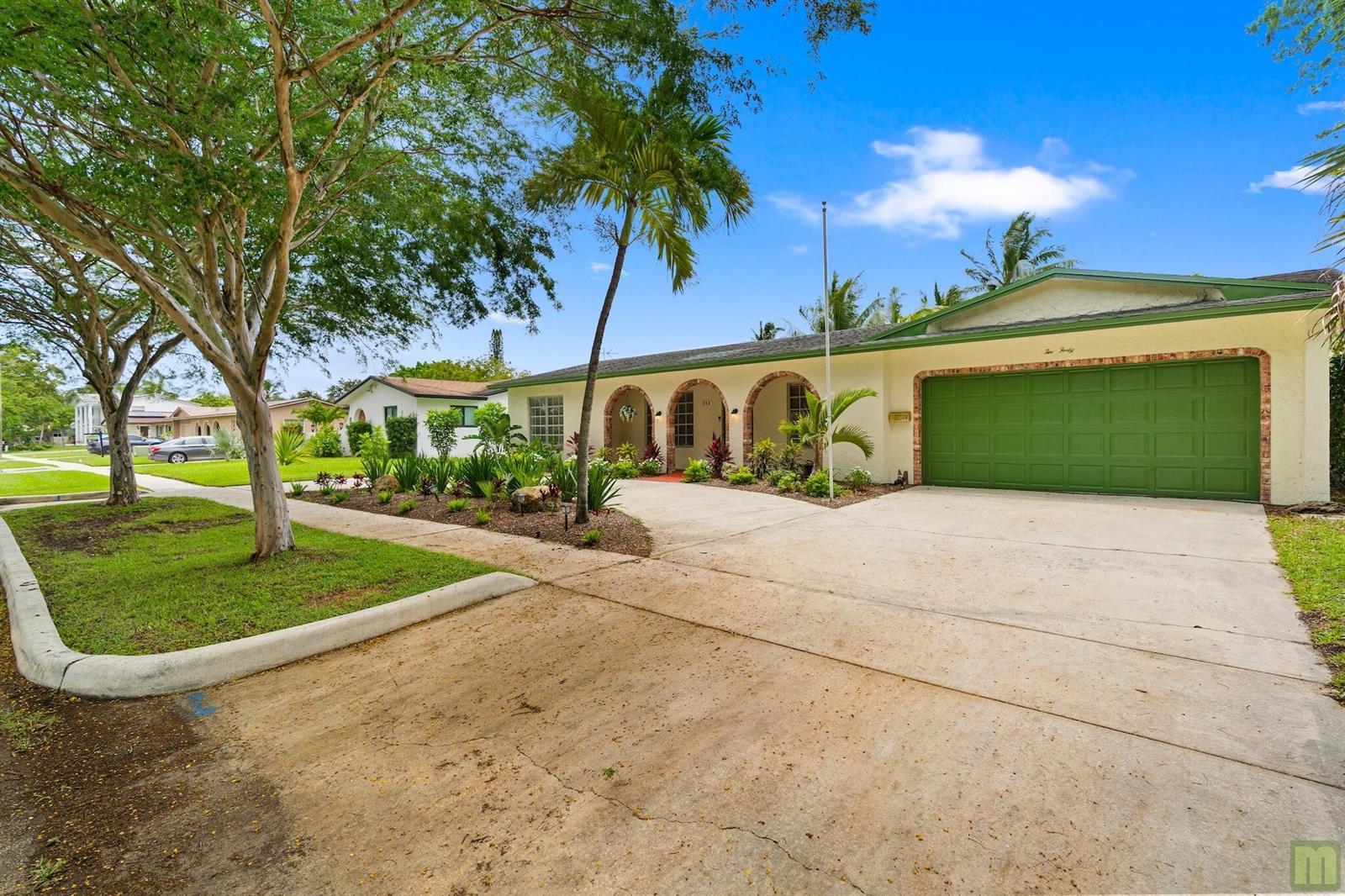 240 Lake Drive, Coconut Creek FL 33066 photo 3