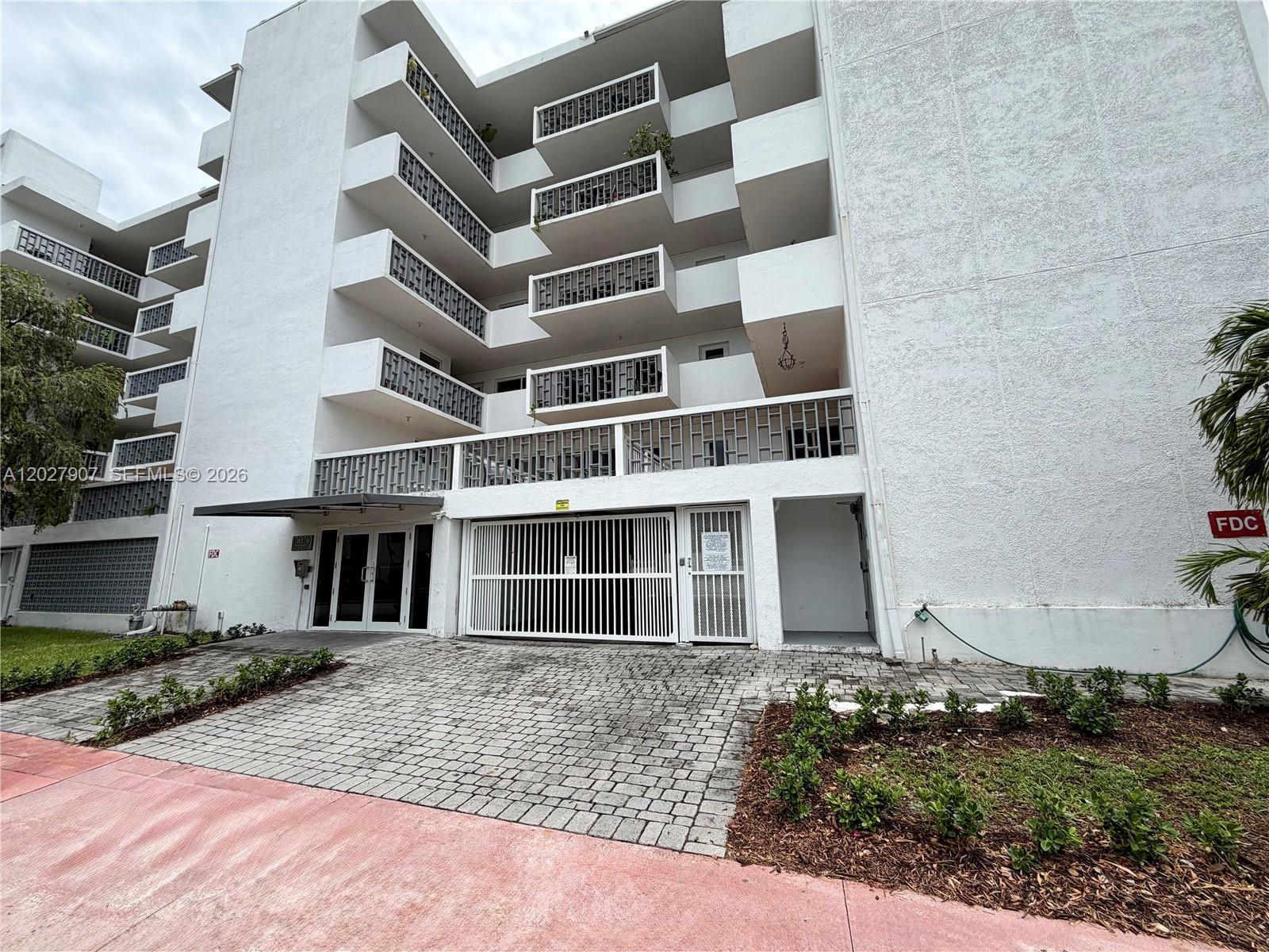 1030 9th St # 204, Miami Beach FL 33139 photo 2