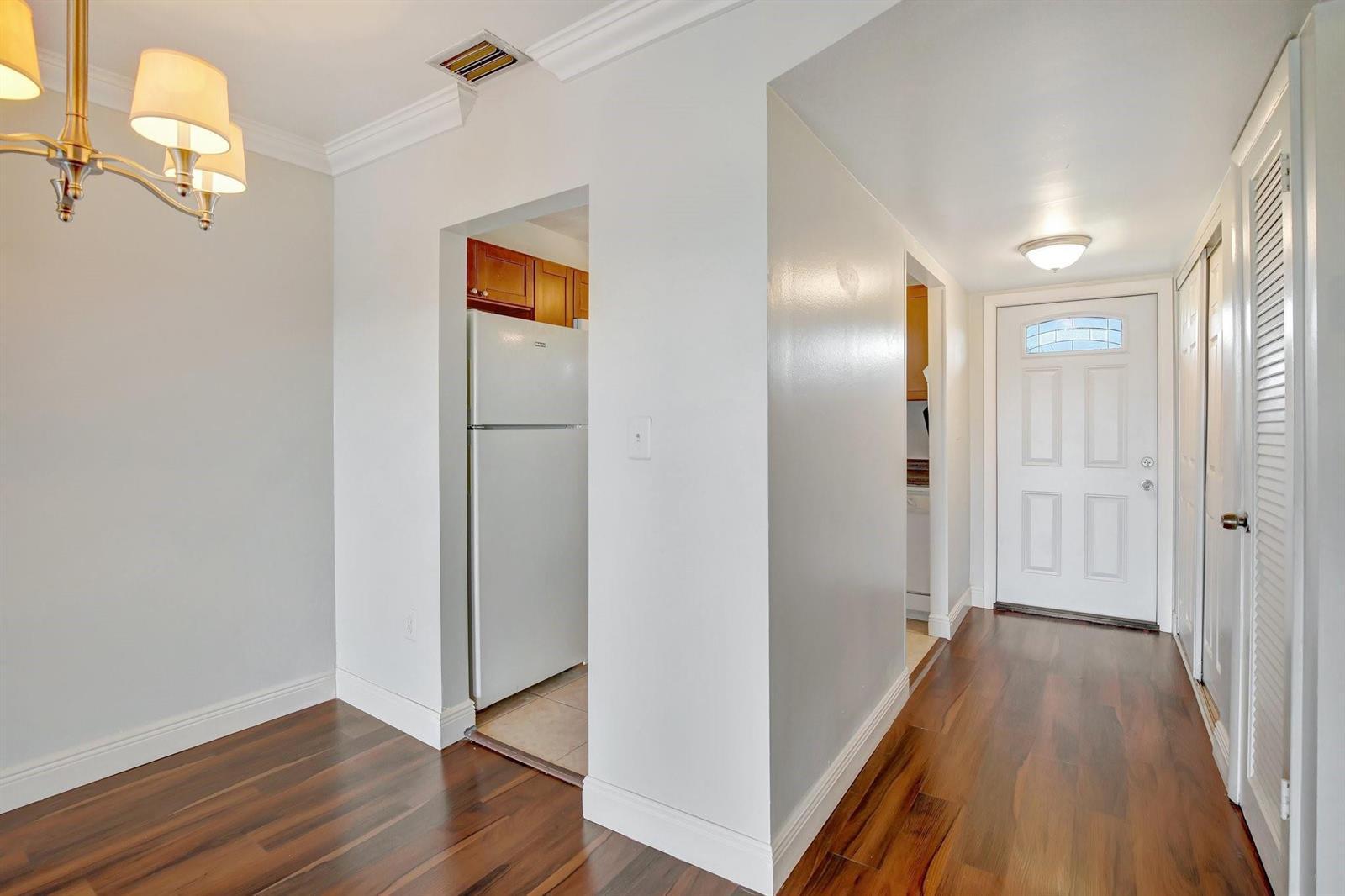 8225 Sunrise Lakes Boulevard # 303, Sunrise FL 33322 photo 4