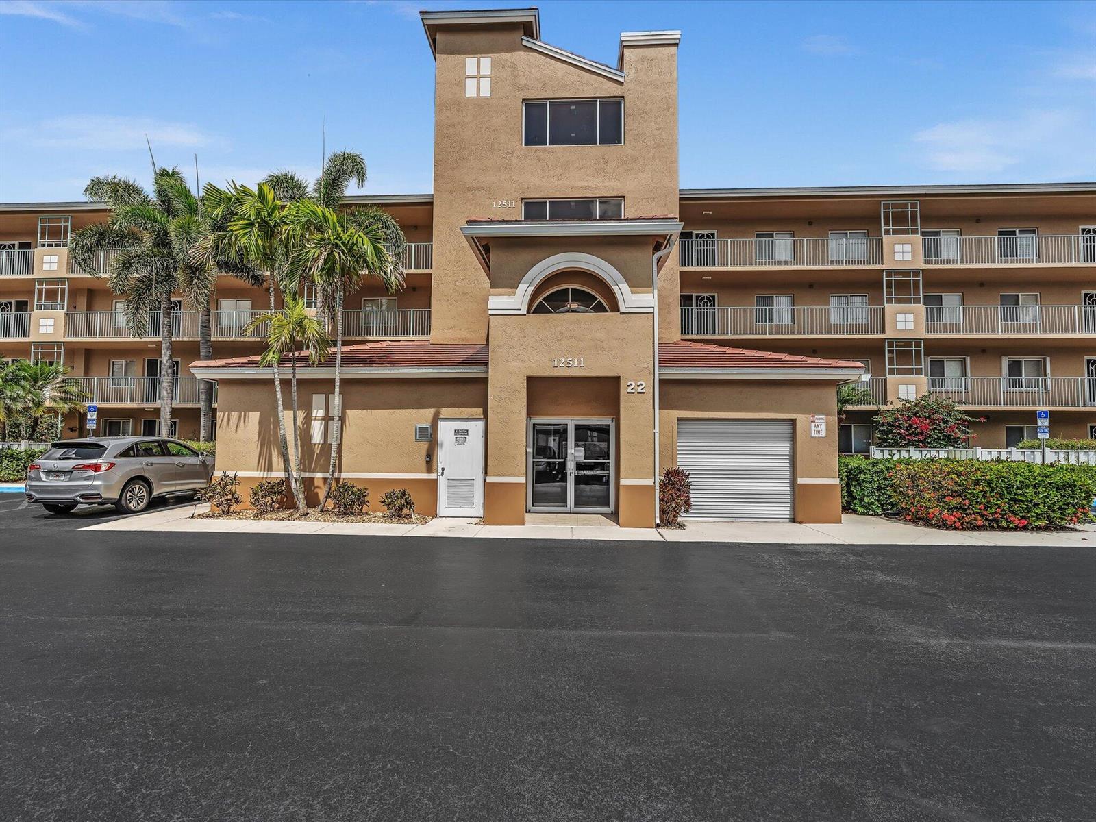 12511 Imperial Isle Drive # 402, Boynton Beach FL 33437 photo 3