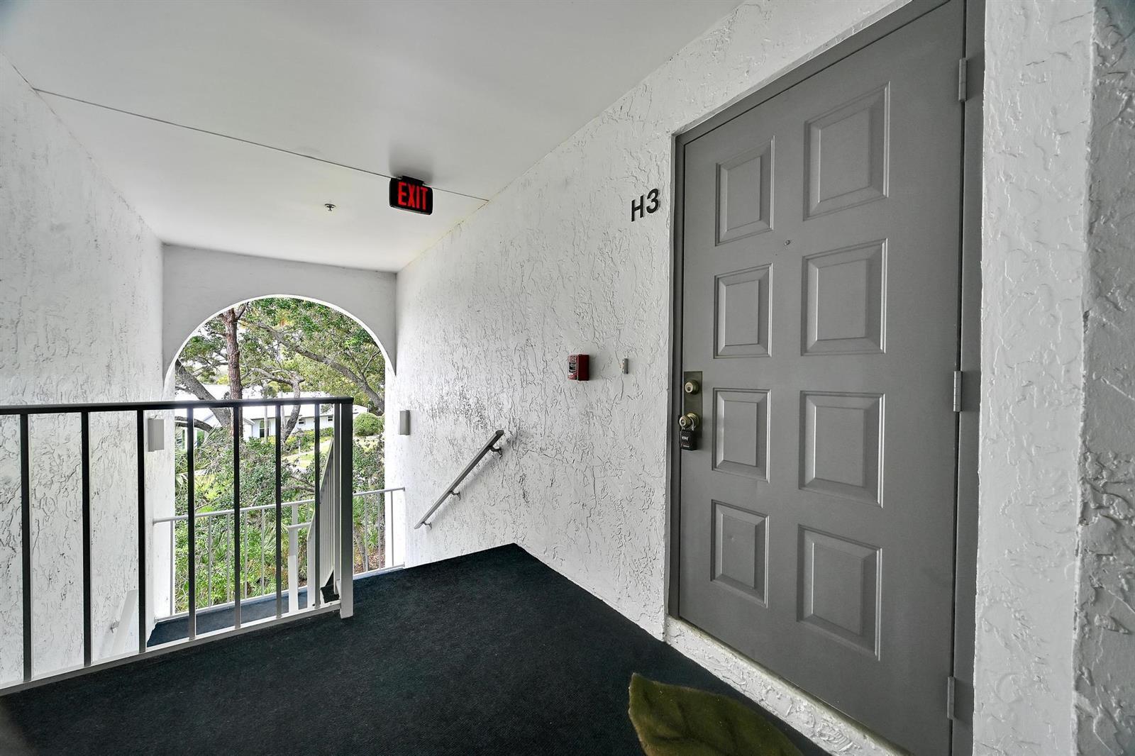 2516 SE Anchorage Cove # 3, Port St. Lucie FL 34952 photo 3