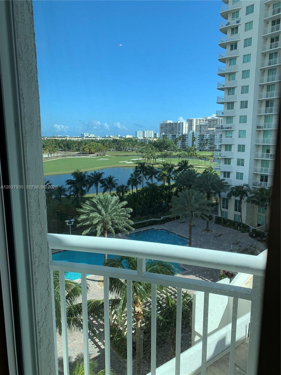 Hallandale Beach, FL 33009 photo 5