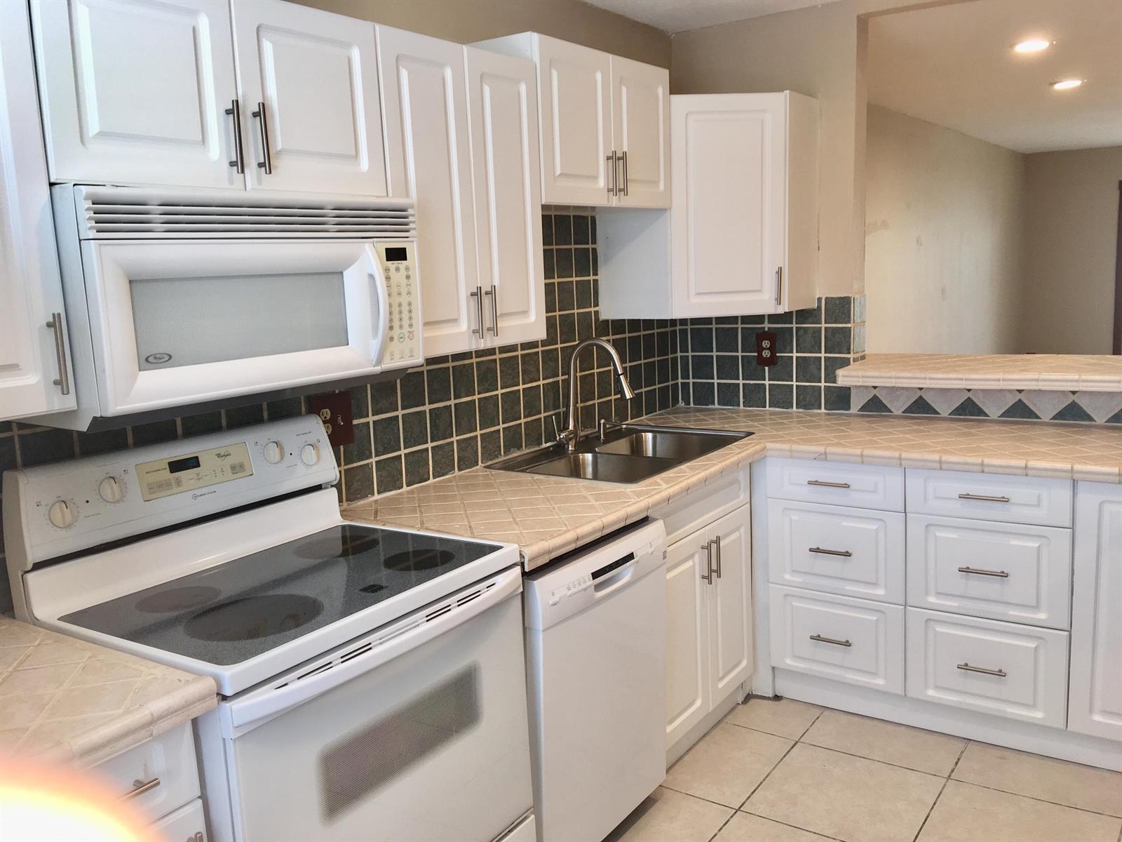 139 Sparrow Drive # 1a, Royal Palm Beach FL 33411 photo 4