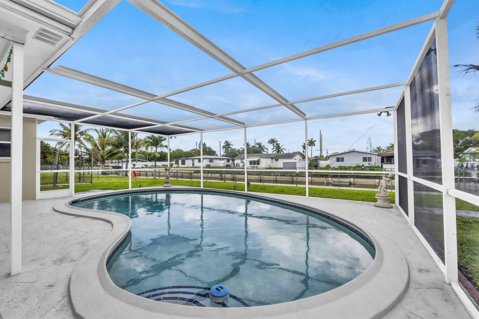 1710 W River Drive, Margate FL 33063 photo 5