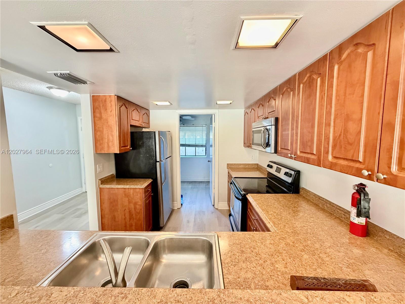 4403 SW 70th Ter # 4403, Davie FL 33314 photo 4