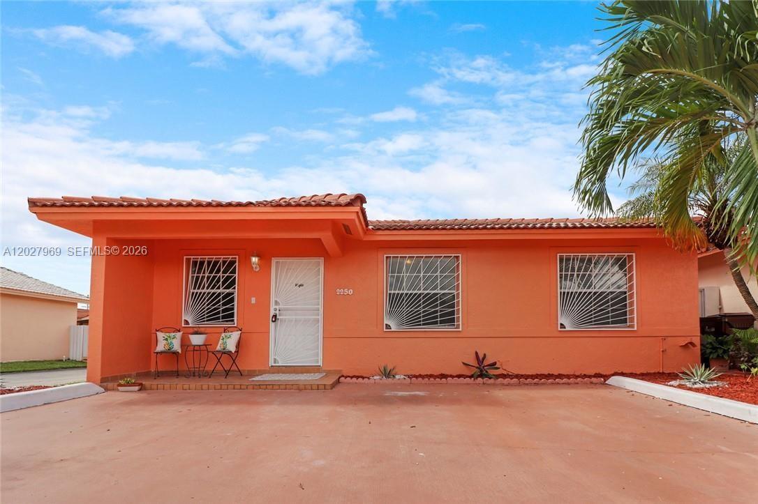 2250 W 74th Pl # 8C, Hialeah FL 33016 photo 2